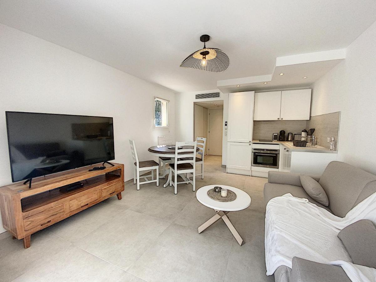 Superbe Appartement Au Coeur Du Cap D'Antibes Luaran gambar