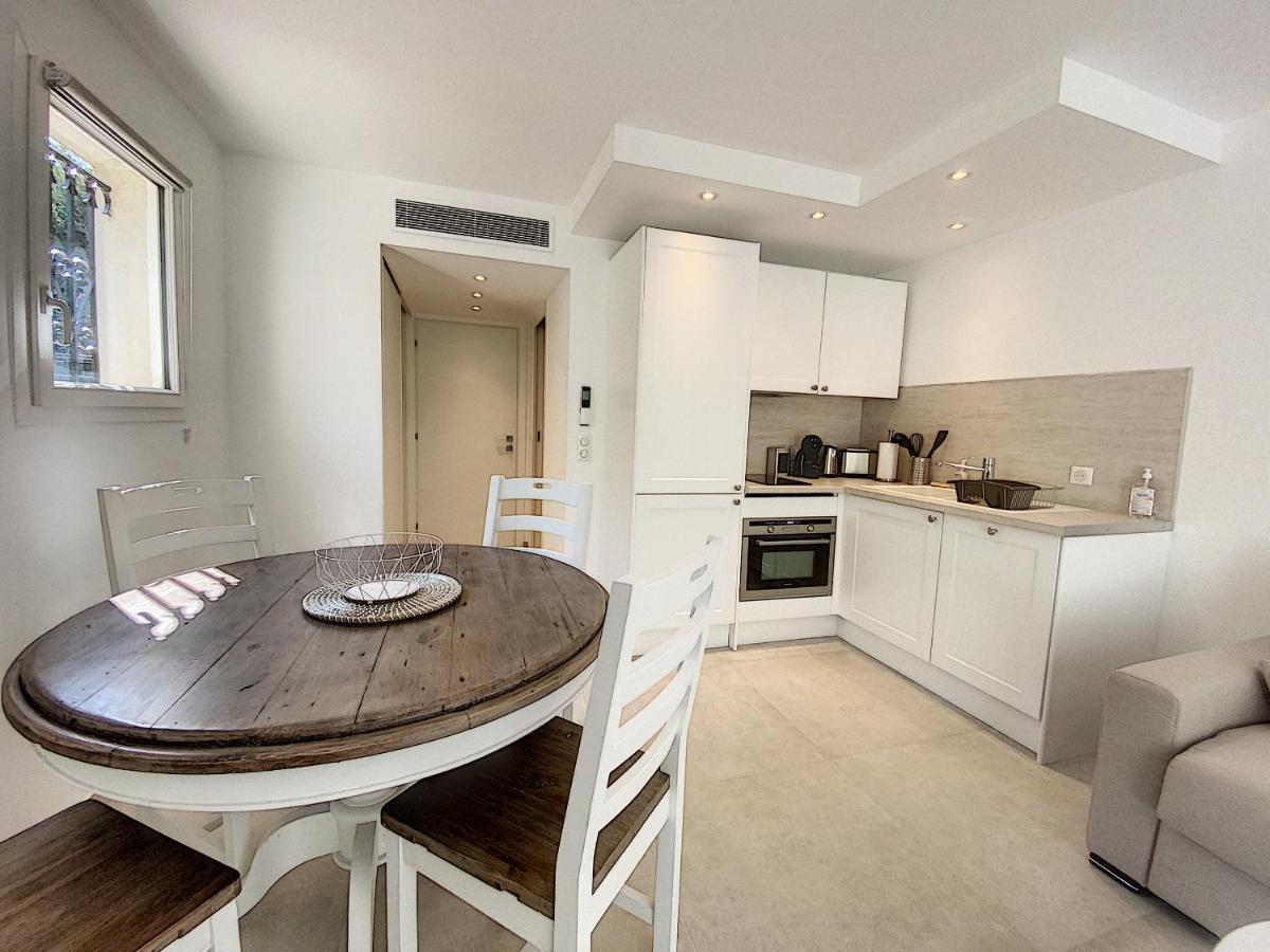 Superbe Appartement Au Coeur Du Cap D'Antibes Luaran gambar